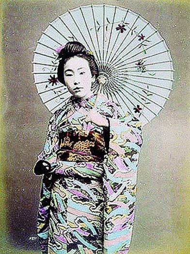 Kptallat a kvetkezre: vasrnapi ujsg japn kimono